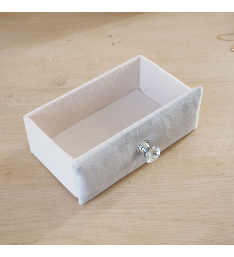 アクセサリーケース ベルベッドチェストの機能