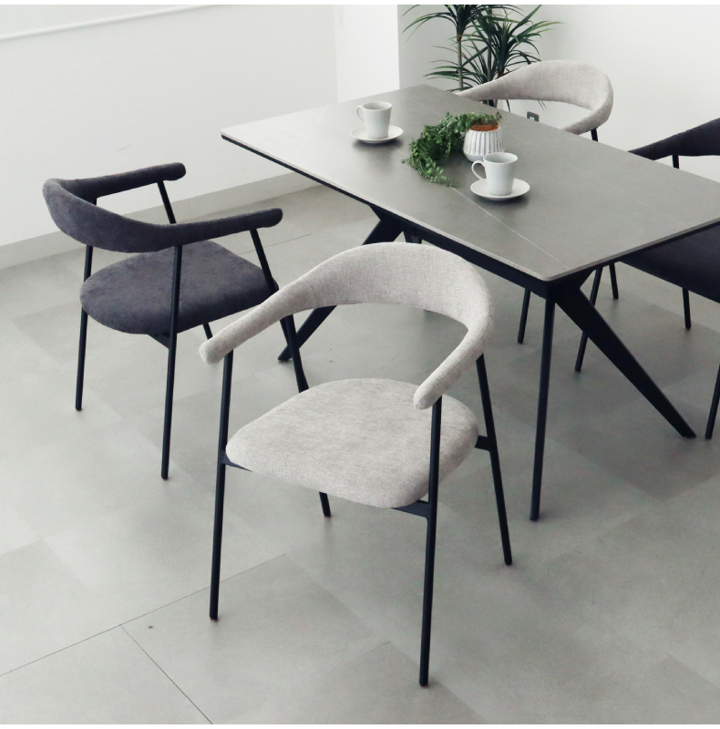 ダイニングチェア2脚セット クラッドの機能